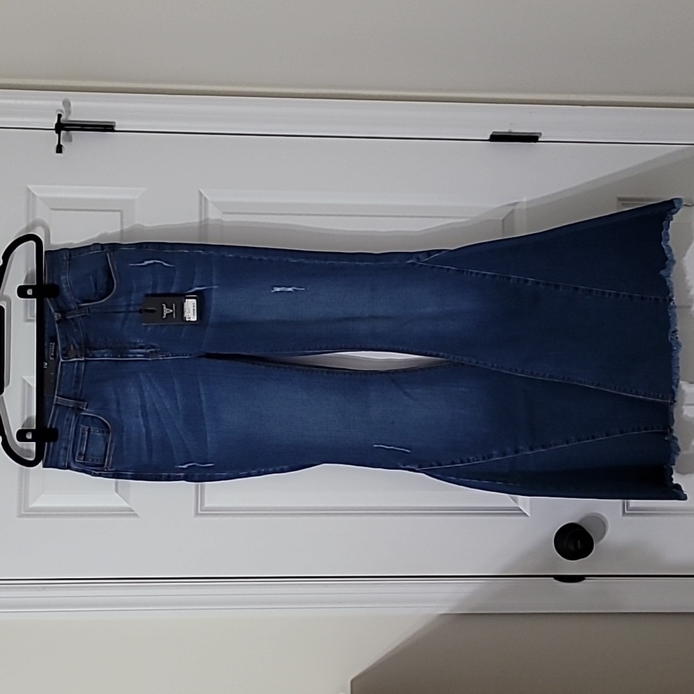 Lucky & Blessed Mid Wash Flares